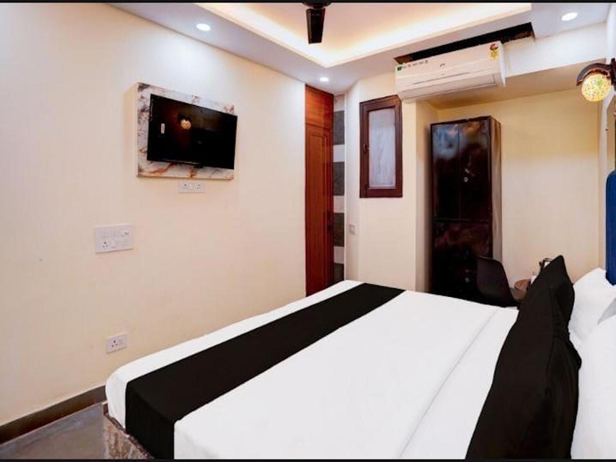 Hotel Palace New Delhi